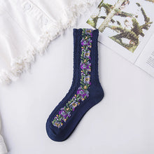 Charger l&#39;image dans la galerie, Chaussettes à Fleurs Brodées Vintage (5 paires)