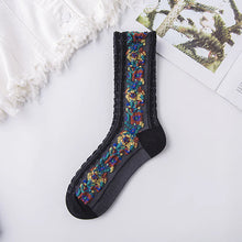 Charger l&#39;image dans la galerie, Chaussettes à Fleurs Brodées Vintage (5 paires)