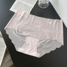 Charger l&#39;image dans la galerie, Culotte sans trace en soie glacée pour femmes