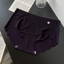 Charger l&#39;image dans la galerie, Culotte sans trace en soie glacée pour femmes