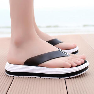 Tongs Douces Et Confortables Pour La Plage