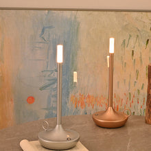 Charger l&#39;image dans la galerie, Lampe de table moderne à bougie LED