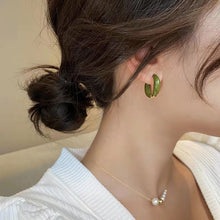 Charger l&#39;image dans la galerie, Boucles d&#39;oreilles élégantes en forme de larme